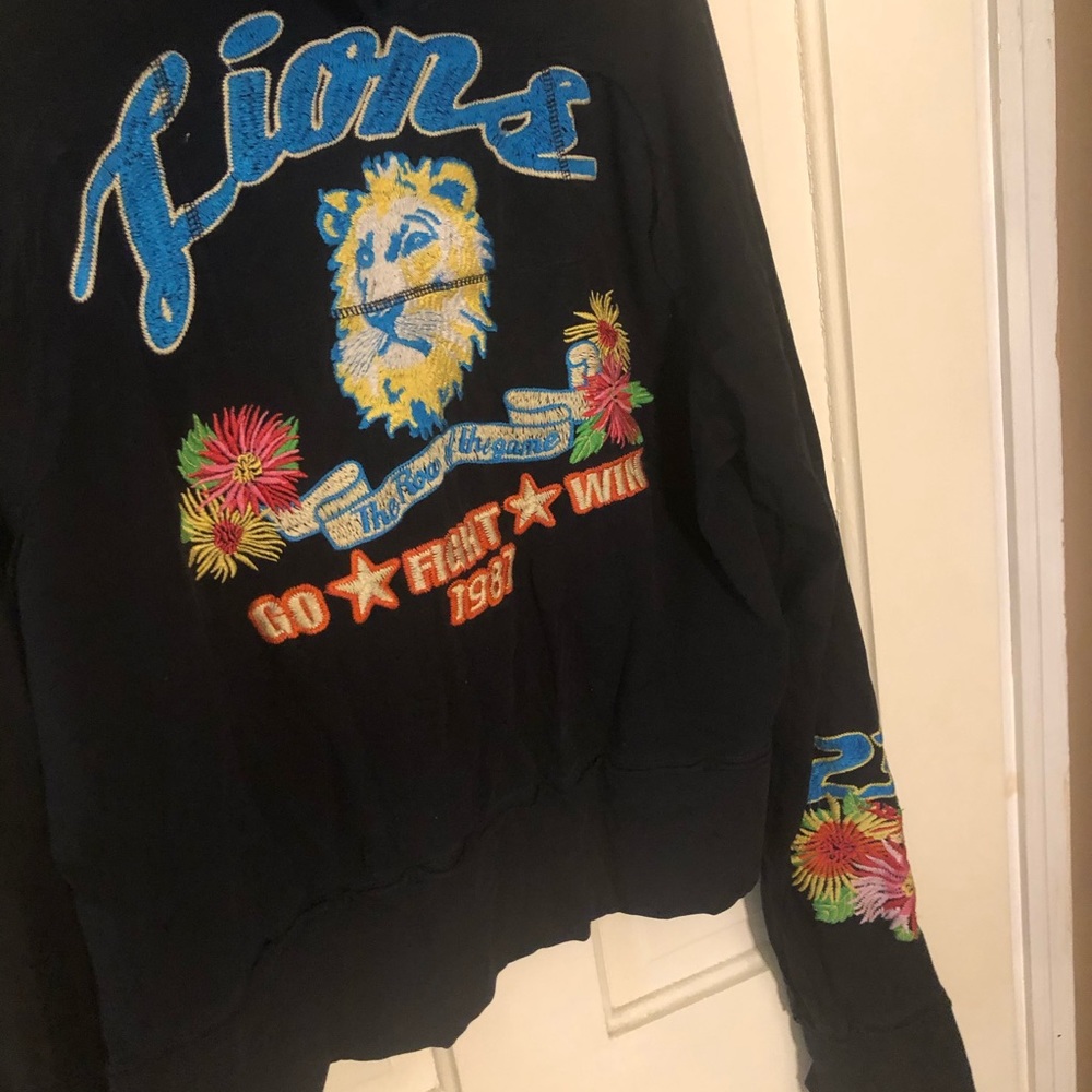 Embroidered Sweatshirt - Picture 5 of 6